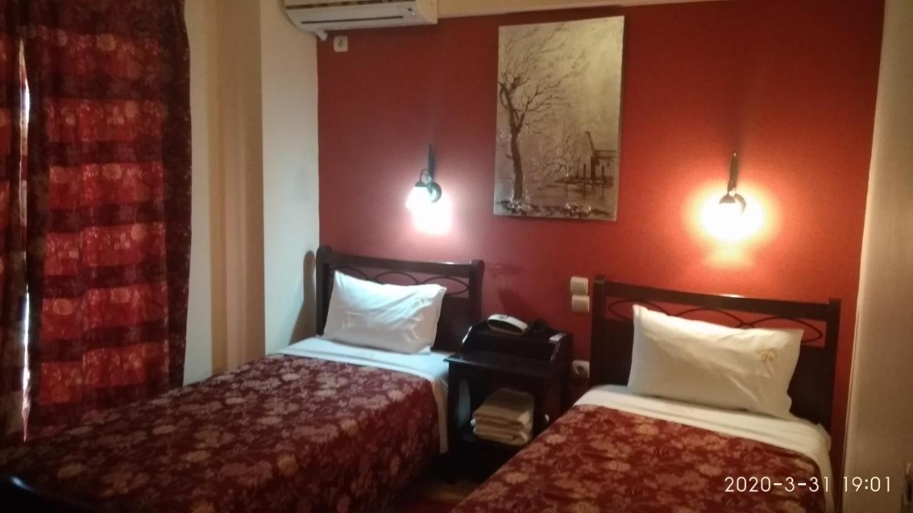 Palatino Hotell Loutrá Edipsoú Eksteriør bilde