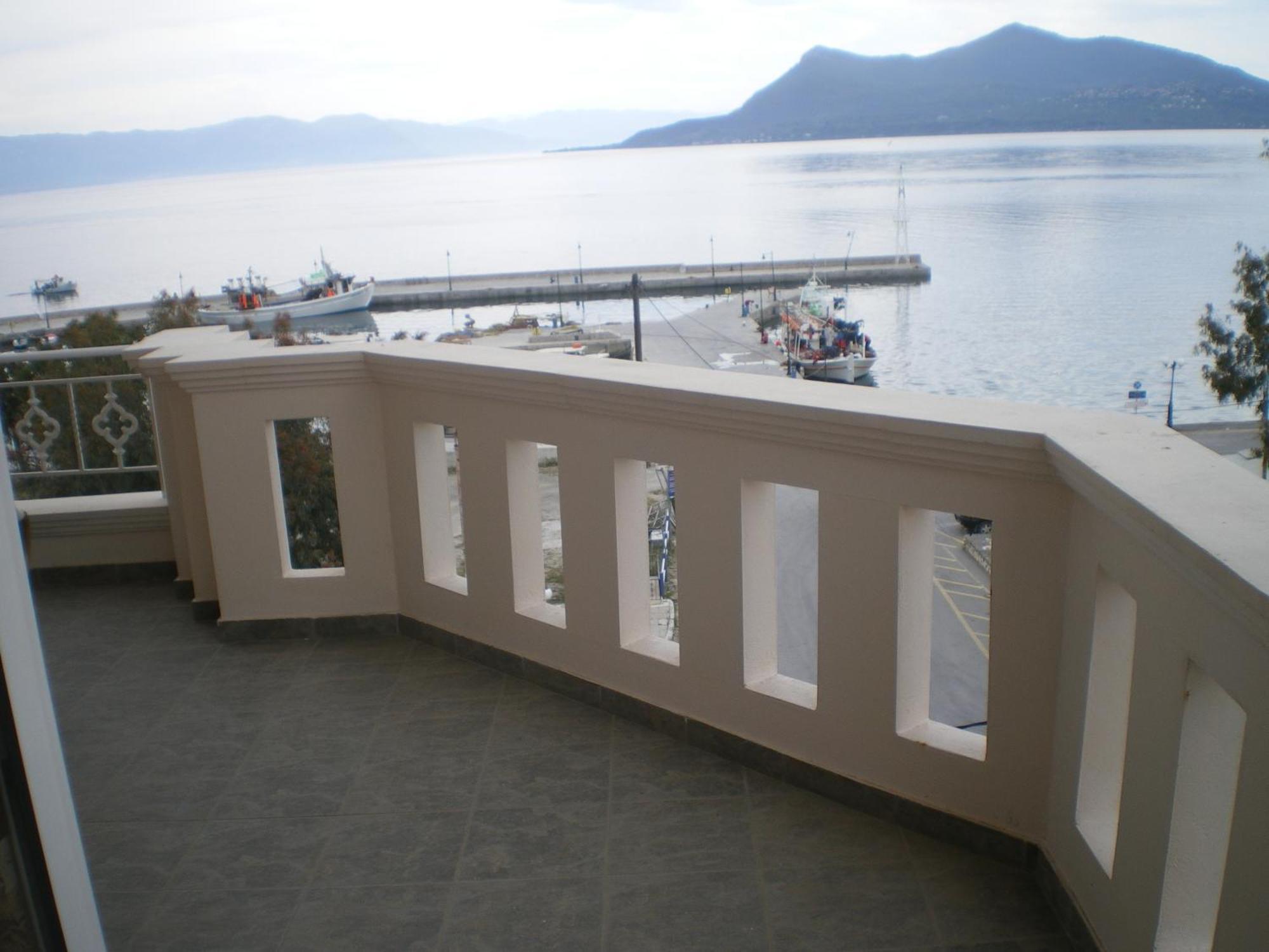 Palatino Hotell Loutrá Edipsoú Eksteriør bilde