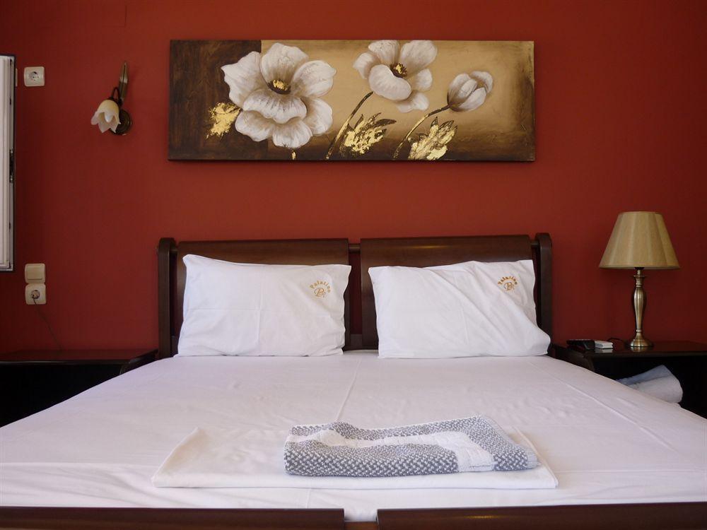 Palatino Hotell Loutrá Edipsoú Eksteriør bilde