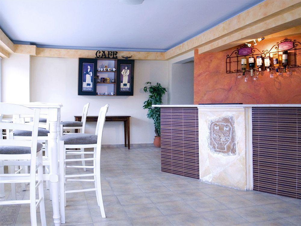 Palatino Hotell Loutrá Edipsoú Eksteriør bilde